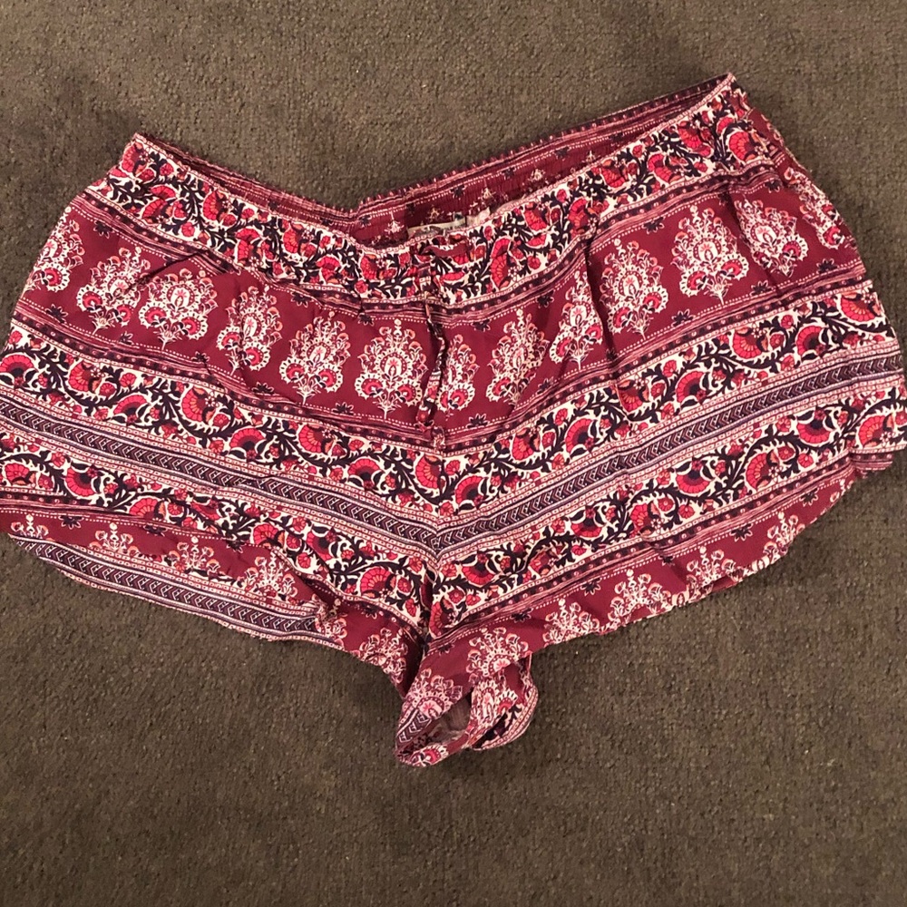 American Eagle flowy shorts